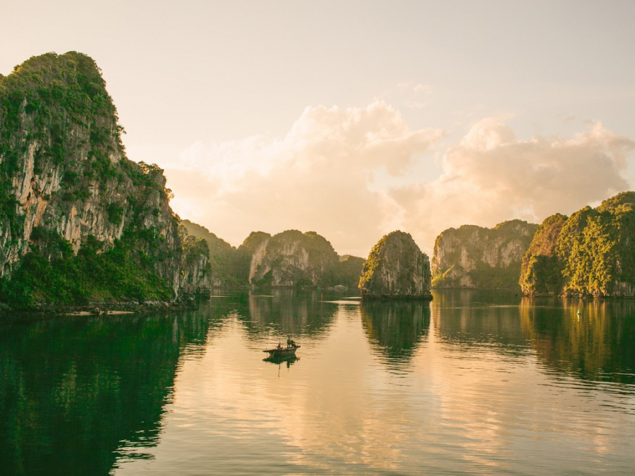 Việt Nam xếp vị trí thứ 9 trong top 20 quốc gia du lịch được yêu thích nhất thế giới do độc giả CNTraveler bình chọn