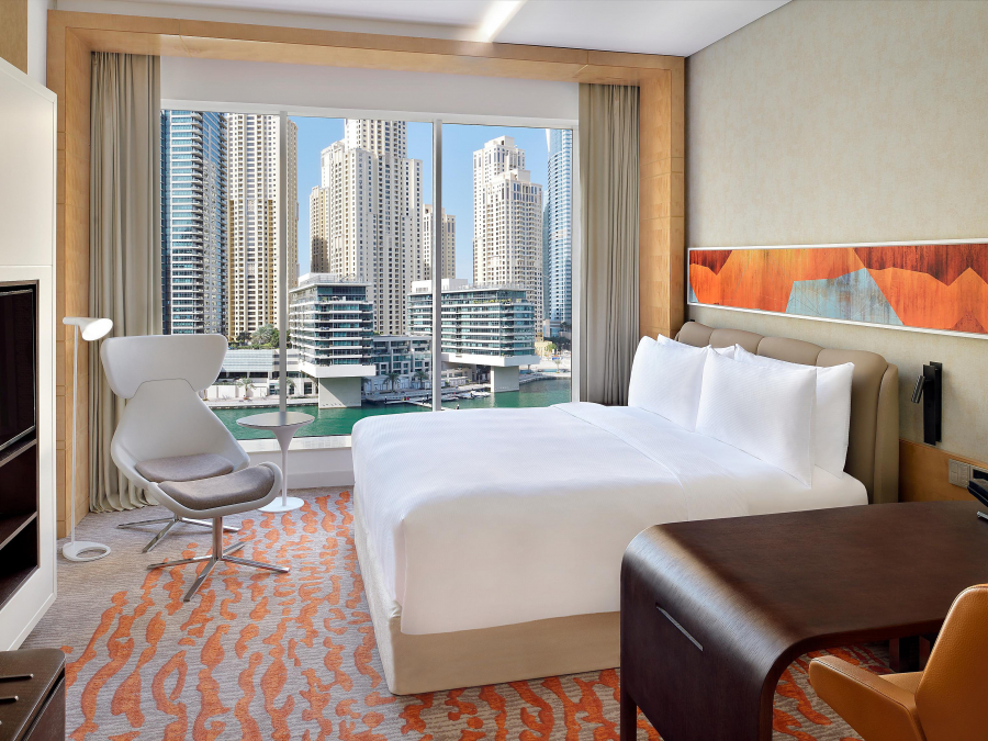 Thiết kế sang trọng và tầm nhìn ra sông Dubai từ phòng nghỉ khách sạn