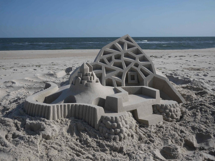 sand-castle-design-that-defies-gravity