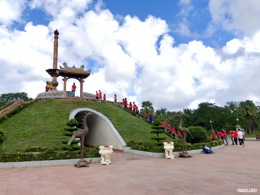Đoàn caravan dâng hương tại thành cổ Quảng Trị
