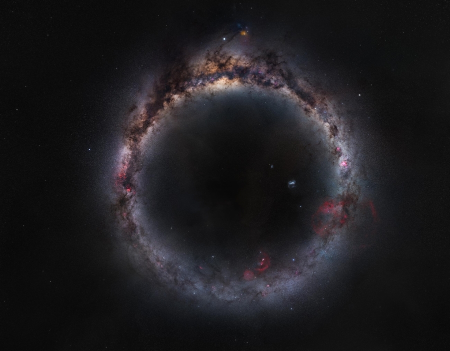 Bức ảnh “The Milky Ring” (Chiếc nhẫn ngân hà) của nhiếp ảnh gia Trung Quốc Zhong Wu.    