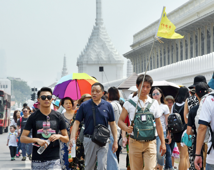 Du khách Trung Quốc trở thành nhóm du khách nước ngoài lớn nhất tại Đông Nam Á, đóng góp 403,7 tỷ USD vào GDP năm 2019 của khu vực. Tại Thái Lan và Philippines, doanh thu du lịch chiếm hơn 20% tổng GDP và gấp đôi mức trung bình toàn cầu.