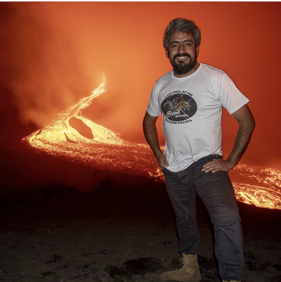 David Garcia - cha đẻ của món pizza nướng bằng dung nham núi lửa.