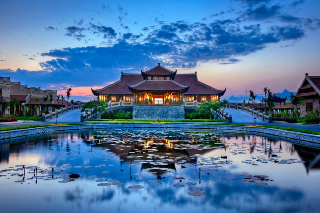 Emeralda Resort Ninh Bình – Vẻ đẹp tiềm ẩn của làng quê Bắc Bộ