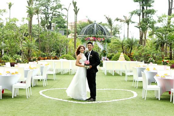 Tiệc cưới trong mơ tại tòa tháp cao nhất Việt Nam Landmark72