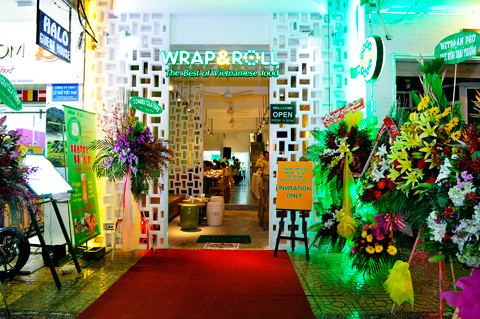 Warp&Roll khai trương nhà hàng thứ 8
