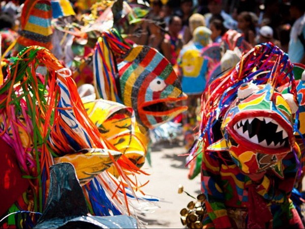 Lễ hội hóa trang Carupano lần thứ 50