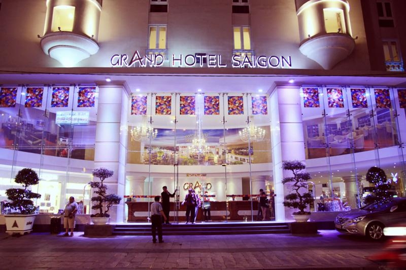 Grand Hotel Saigon hưởng ứng chiến dịch Giờ Trái Đất 2014