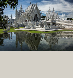 Wat Rong Khun - ngôi đền đẹp và kỳ lạ của Thái Lan 