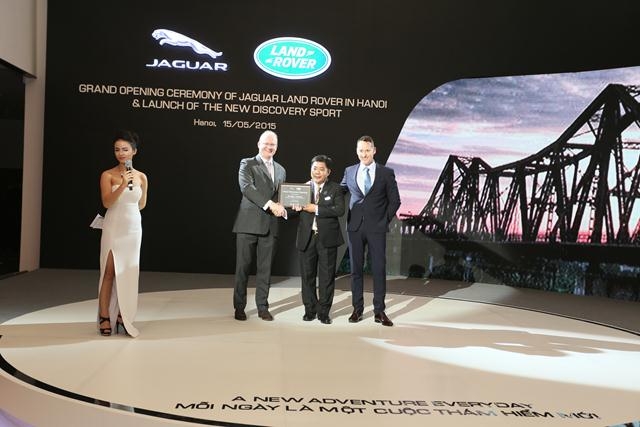  Khai trương showroom Jaguar – Land Rover Việt Nam tại Hà Nội
