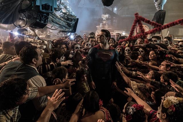 'Batman đại chiến Superman: Ánh sáng công lý' đạt doanh thu khủng trên toàn cầu