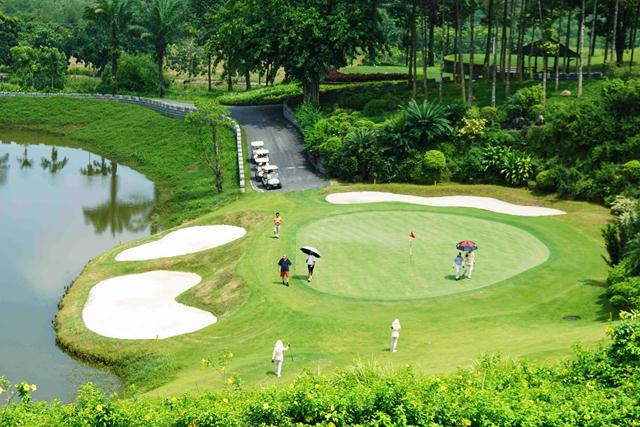 Giải golf ‘Swing for Vietnam & Mercedes Trophy Qualifier – Vì tương lai golf trẻ Việt Nam’
