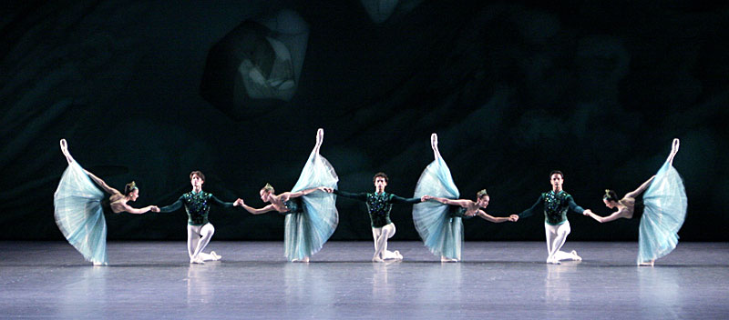 Paris Ballet biểu diễn dành riêng cho khán giả Việt Nam
