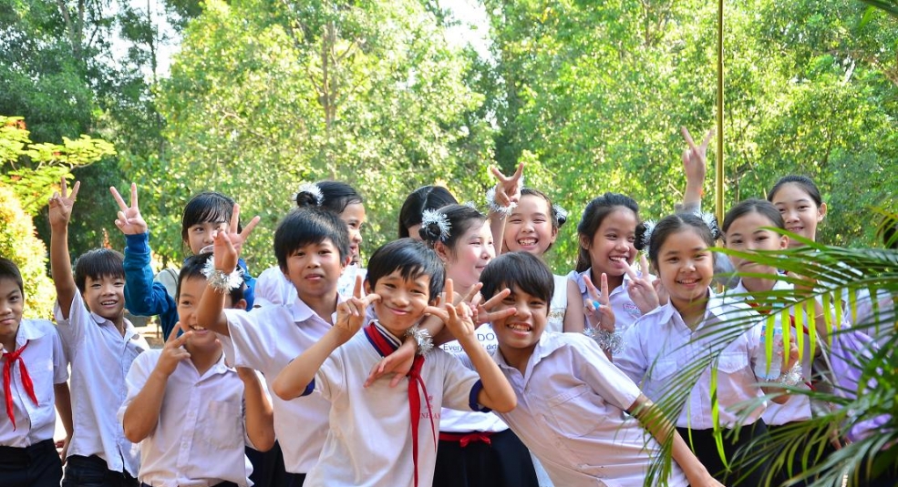 Nguyễn Kim triển khai chương trình cộng đồng với tên gọi ‘Hành trình tri ân – Tiếp sức tương lai’