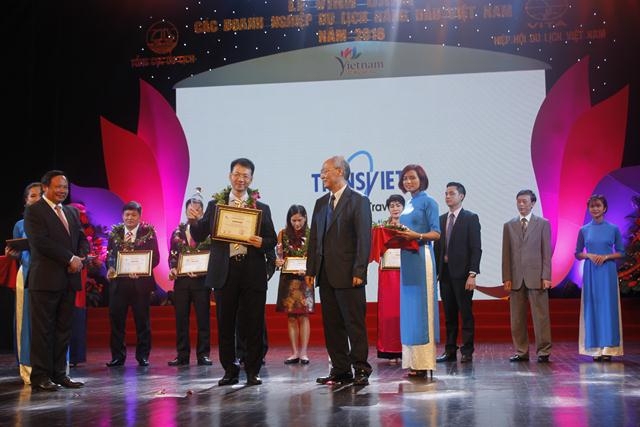 TransViet Travel nhận giải thưởng top 10 công ty lữ hành quốc tế hàng đầu Việt Nam