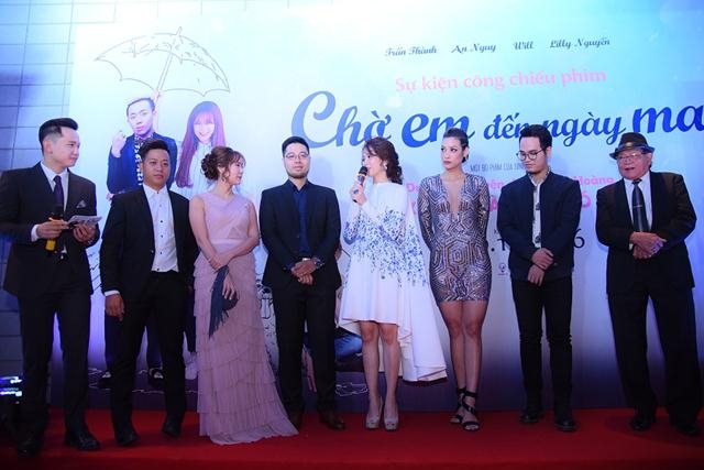 An Nguy, Lilly Nguyễn thu hút mọi ánh nhìn trong sự kiện công chiếu 'Chờ em đến ngày mai'