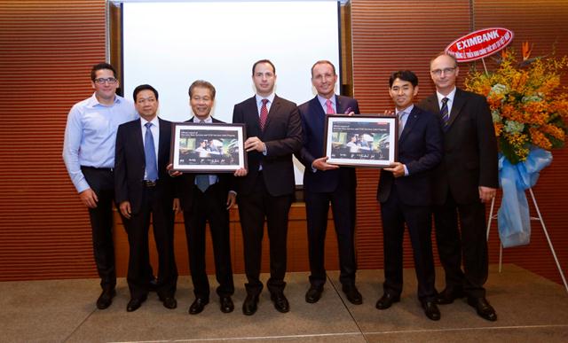 Mercedes-Benz lần đầu tiên triển khai chương trình hỗ trợ tài chính tại Việt Nam
