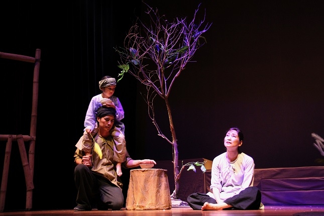 Sân khấu Hoàng Thái Thanh ra mắt hai vở kịch chào năm mới