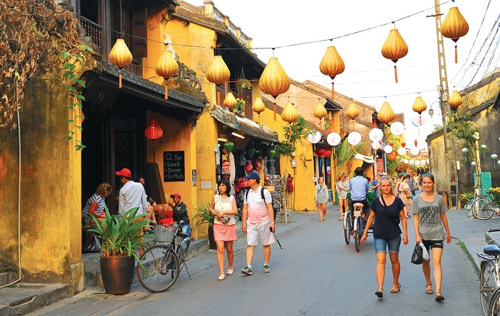 Hơn 4 triệu khách quốc tế đến Việt Nam trong 3 tháng đầu năm