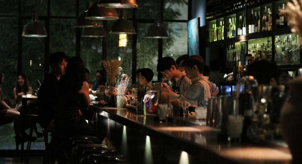 Eatery Bar tại Sài Gòn - Sự pha trộn tuyệt vời giữa ẩm thực và nghệ thuật pha chế