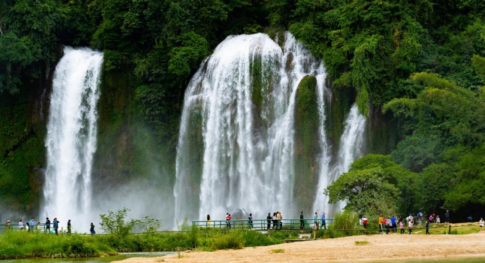 Trải nghiệm xứ sở thần tiên của Công viên địa chất toàn cầu UNESCO Non nước Cao Bằng