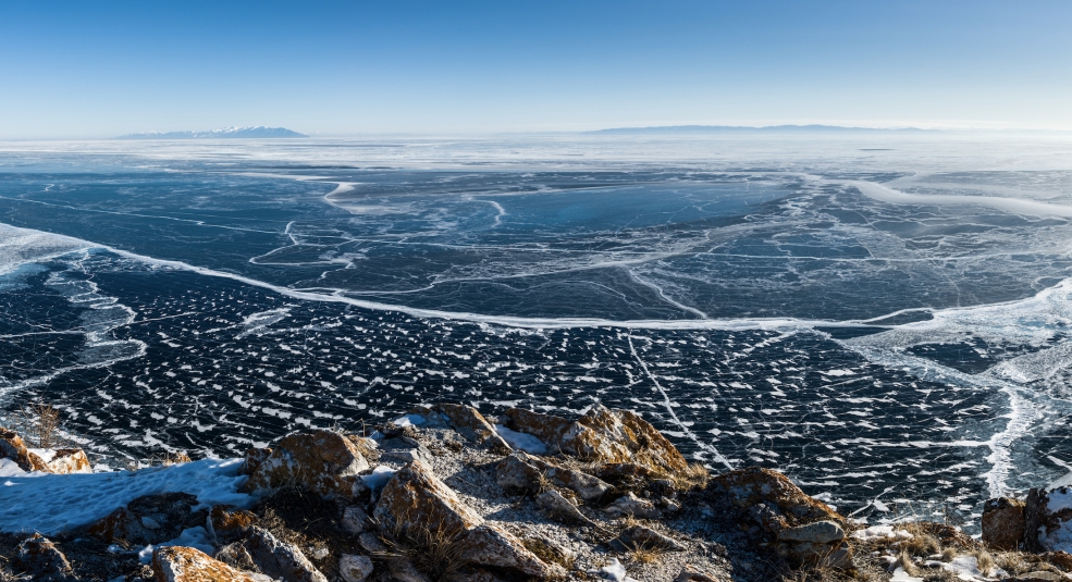 Ngắm băng tuyết trên hồ Baikal
