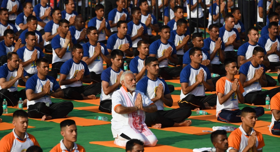 Người dân Ấn Độ hưởng ứng Ngày Yoga