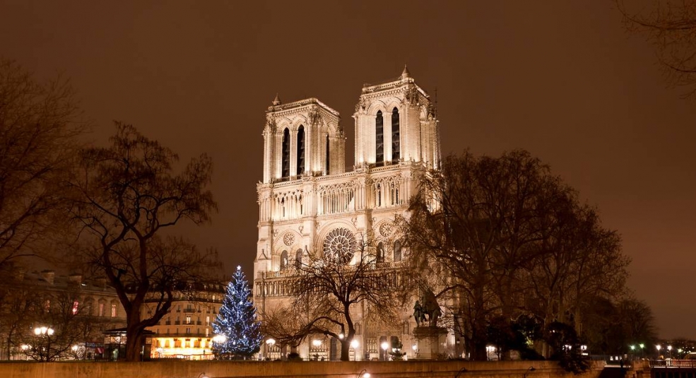 Nhà thờ Paris không tổ chức Giáng sinh