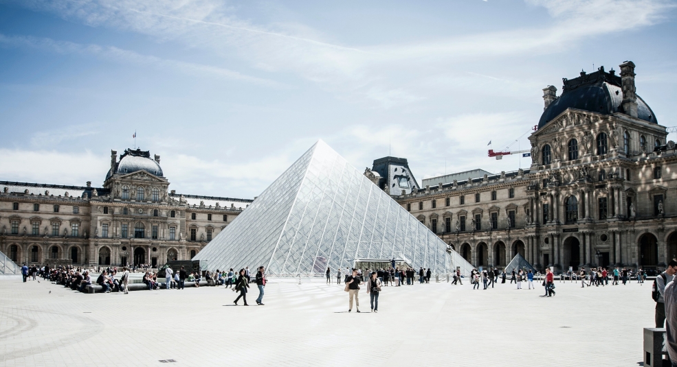 Tham quan miễn phí Bảo tàng Louvre