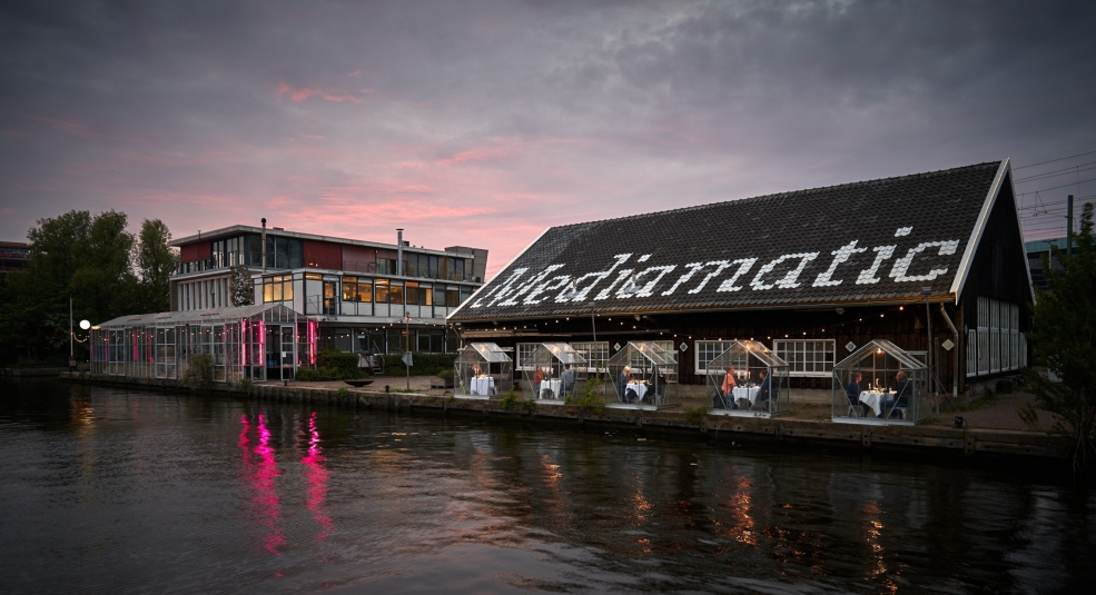 Quán ăn nhà kính đầy lãng mạn ở Hà Lan