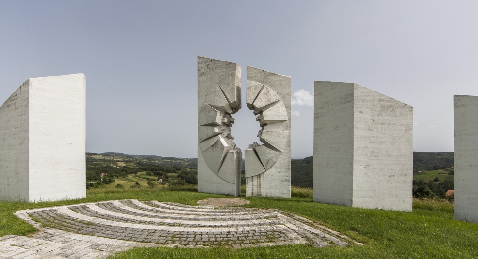 Vẻ đẹp kiến trúc tượng đài ở Nam Tư
