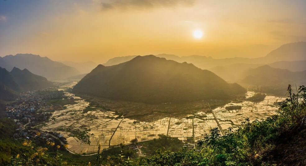 4 thung lũng ở Việt Nam đẹp như tranh vẽ