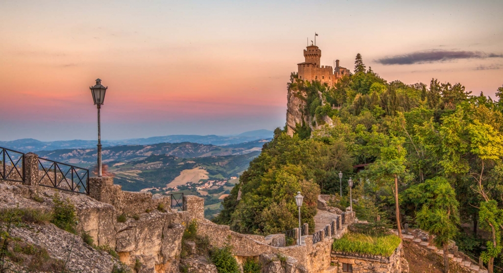 San Marino tiêm vaccine cho du khách