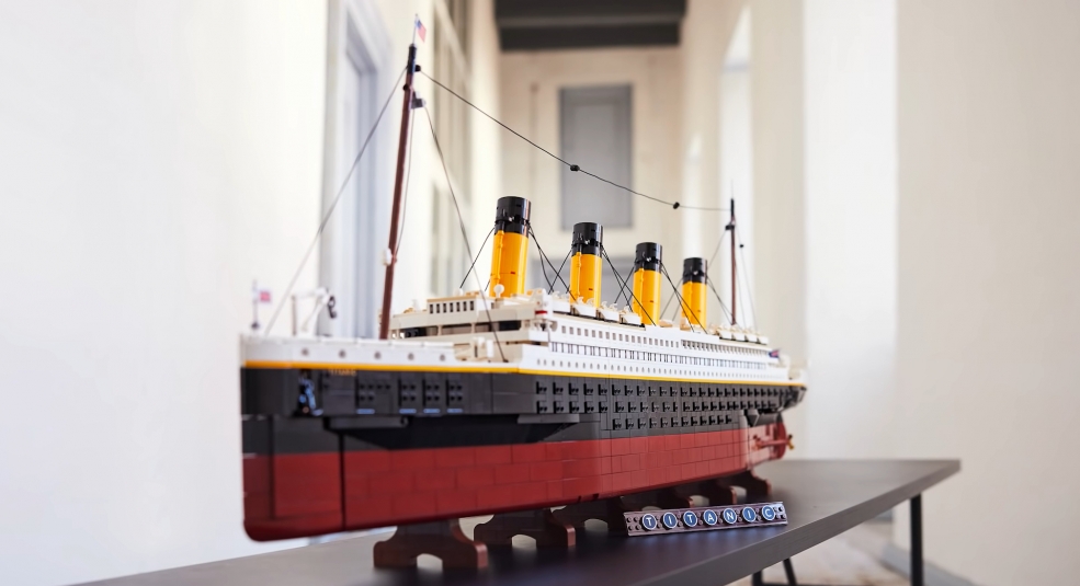 Lego ra mắt mô hình tàu Titanic với 9090 mảnh ghép