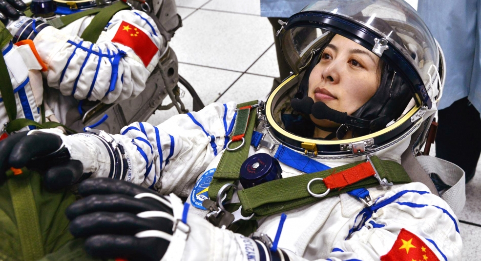 Người phụ nữ Trung Quốc đầu tiên đi bộ trên vũ trụ