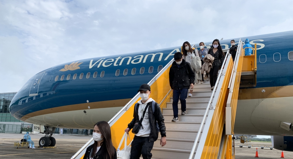 Việt Nam mở lại các đường bay quốc tế từ 1/1/2022