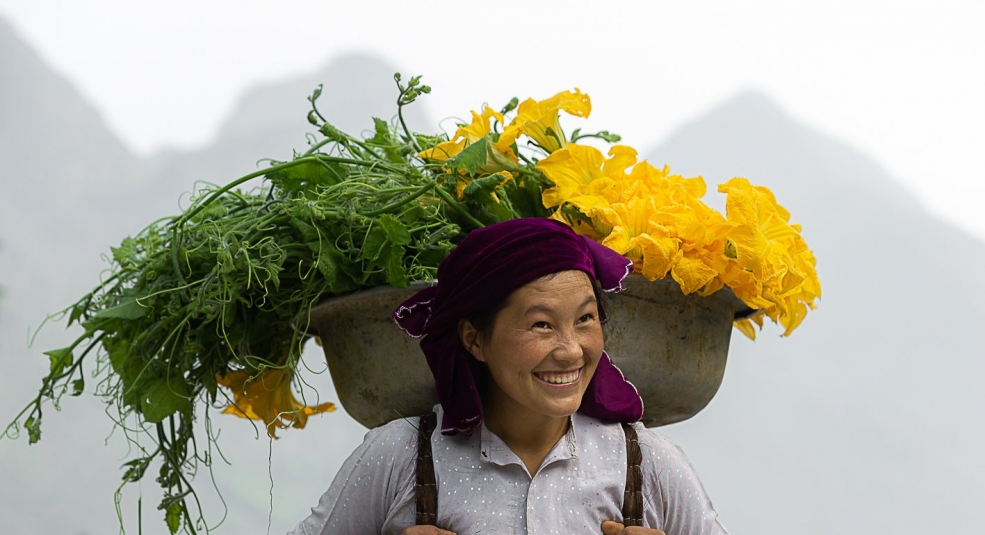 Nghệ sĩ nhiếp ảnh Trần Cao Bảo Long 20 năm góp nhặt khoảnh khắc “Chợ trên Đá”