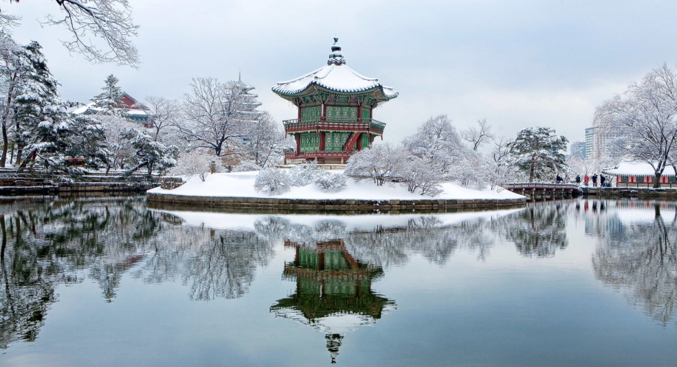 Tuyết rơi nơi cố cung Gyeobokgung