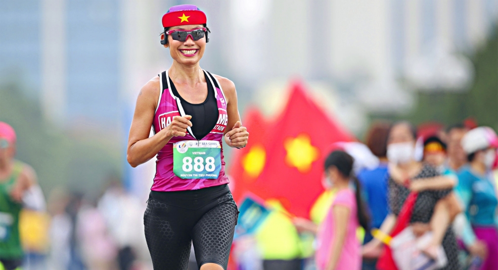 Bí quyết nâng cao sức khỏe từ 'bông hồng thép' của làng chạy bộ Nguyễn Tiểu Phương