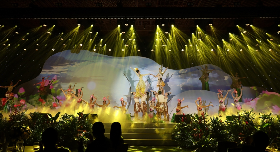 Gala “Đêm Việt Nam”: Ấn tượng, giàu bản sắc
