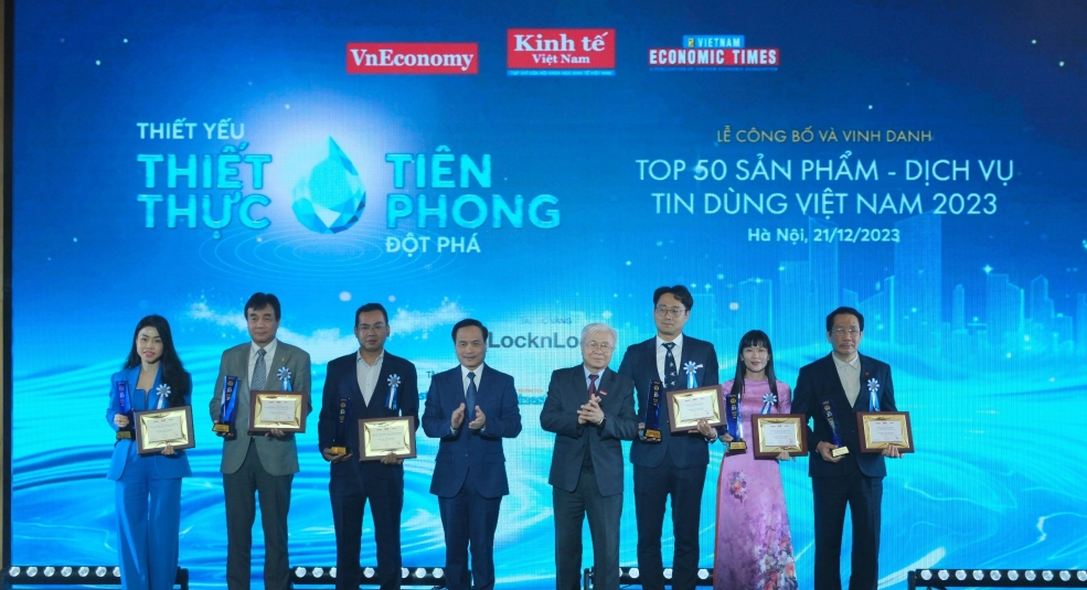 Nhiều doanh nghiệp phục vụ đời sống được vinh danh tại Chương trình tin dùng Việt Nam