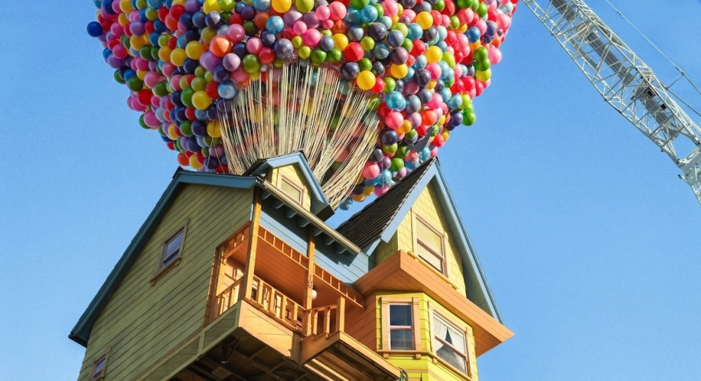Trải nghiệm “bay lên” cùng căn nhà huyền thoại từ phim Up trên Airbnb