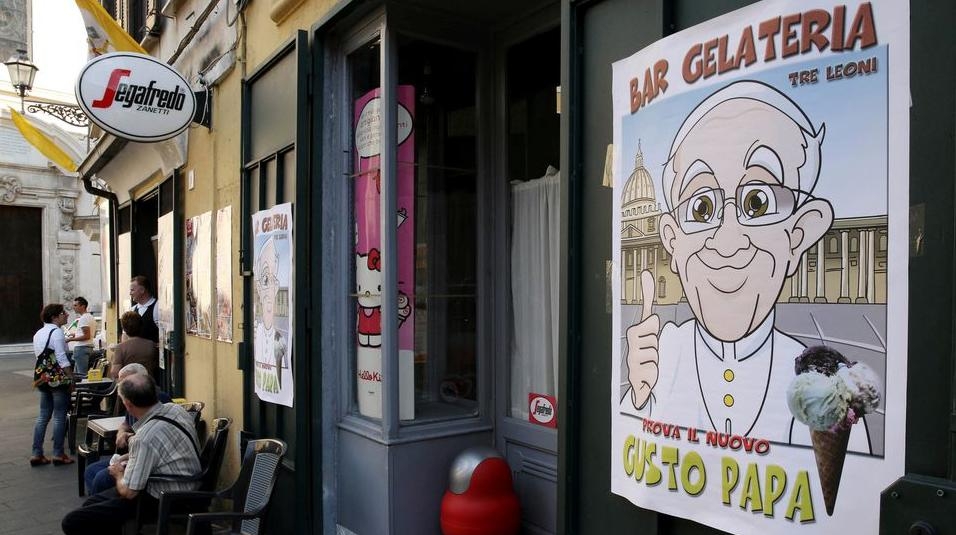 Tù nhân Ý được Giáo hoàng Francis tặng kem
