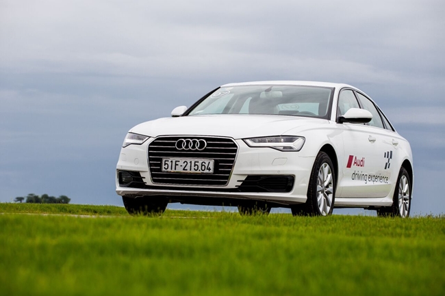 Audi ra mắt thế hệ Audi A6 2015