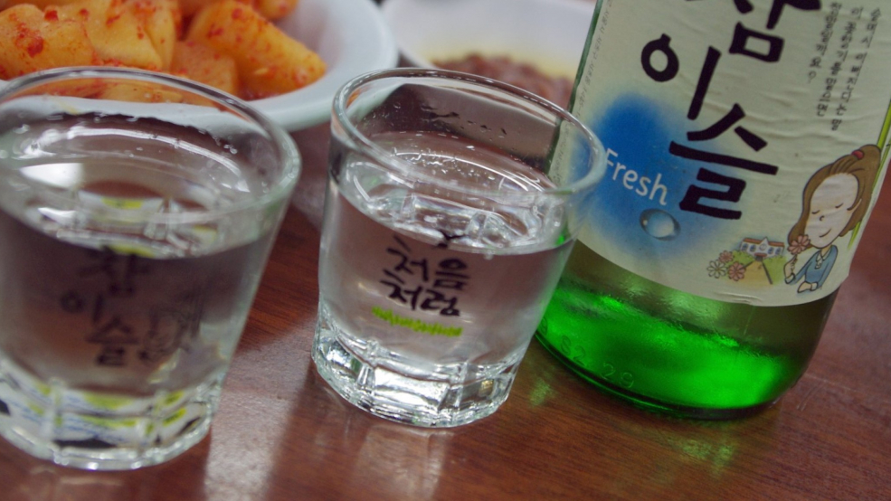 Uống soju đúng điệu ở Seoul