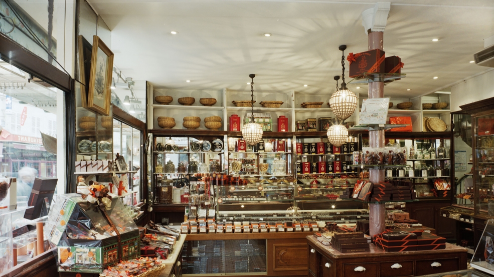 Những cửa hàng lâu đời nhất Paris