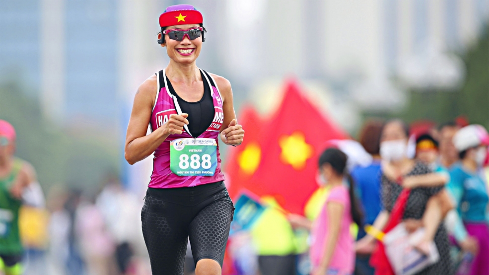 Bí quyết nâng cao sức khỏe từ 'bông hồng thép' của làng chạy bộ Nguyễn Tiểu Phương