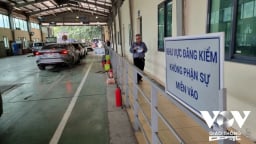 Hàng loạt xe bị chặn đăng kiểm do lỗi từ nhiều năm trước, xử lý ra sao?