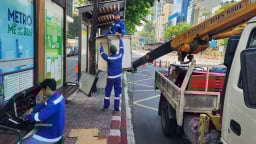 TP.HCM: Các nhà chờ xe buýt xuống cấp đang trong quá trình khắc phục, sửa chữa