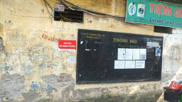 Chiếc bảng đen trong khu dân cư